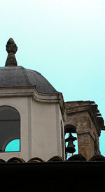 la lanterna e il campanile della Chiesa della Cava